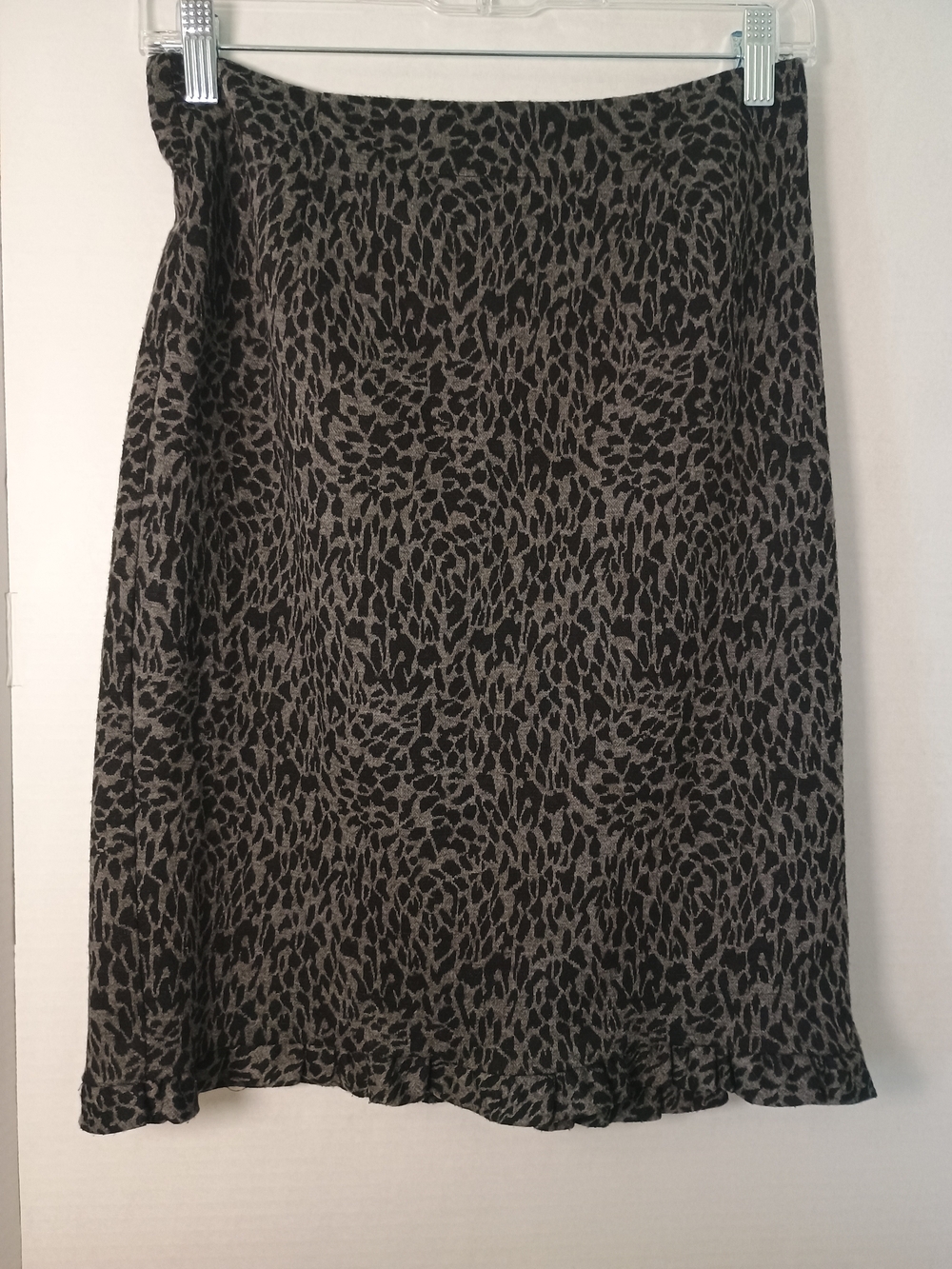 Sunny Leigh Petite Animal Print Midi Skirt Black & Gray